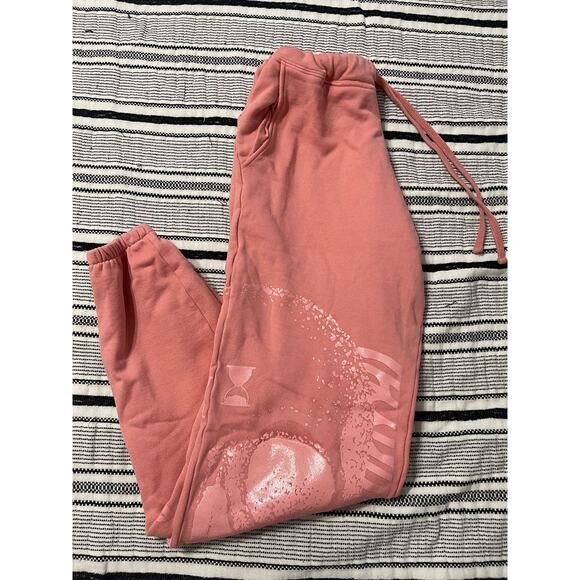 Civil Regime "No Tomorrow" Scarlet
Oversized Jogger Size Large - Picture 7 of 9